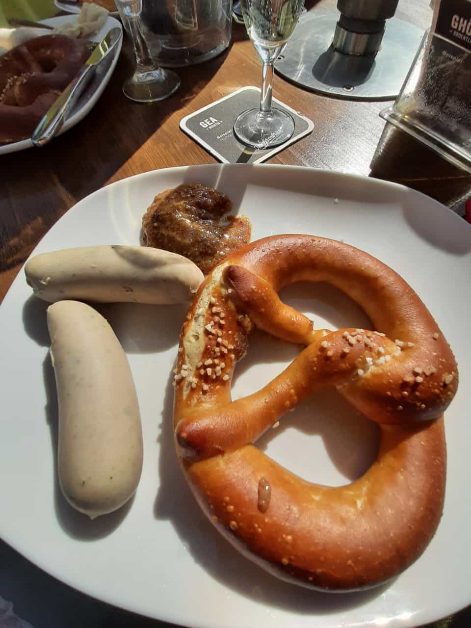 Weißwurst Frühschoppen 5e004a5d85fe414a9b8d87297949a8d9 - Weißwurst Frühschoppen